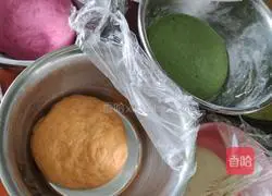  Illustration of how to make fruit and vegetable steamed buns 1