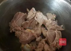 Illustration of how to make potato stewed chicken 1