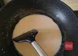 Illustration of how to make family milk tea 7