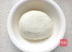 Illustration of how to make dough mung bean cake 3