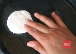 Illustration of making glutinous rice cakes 14