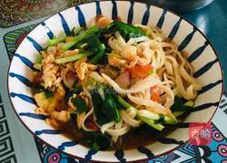 Illustration of how to make hand-made egg and tomato noodles 19