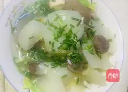 White Illustration of how to make radish and beef ball soup 9