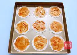 Illustration of how to make dumpling crust pizza 7