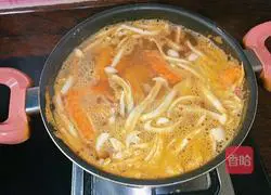 Thai Seafood Tom Yum Soup Recipe Illustration 11