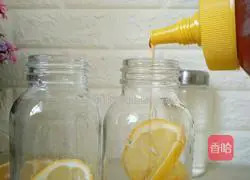 Honey Lemonade Recipe Illustration 5