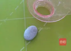 Illustrations of how to make fat cats in various shapes 12