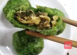 Illustration of how to make spinach buns 8