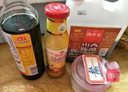 Illustration of Shanxi's home-made method of stretching noodles with trouser belt 4