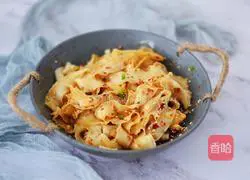 Illustration of the simple version of oil noodles 14