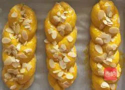 Illustration of how to make braided bread (hand-kneaded dough) 7