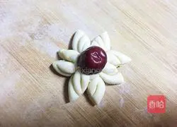 Illustration of how to make large steamed buns 8