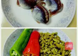 Illustration of how to make fried duck gizzards with pickled beans 1