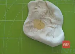 Illustration of how to make meat brown buns 5