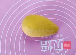 Illustration of how to make pumpkin steamed buns 10