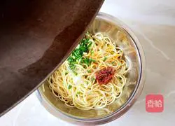 Illustration of how to make cold noodles 9
