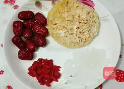 Illustration of how to make Tremella, Wolfberry and Red Date Soup 1