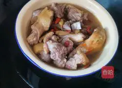 Illustration of tea oil and wolfberry duck soup 5