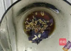 Illustration of how to make delicious shrimp and meat wontons 12