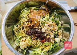 Illustration of how to make delicious cold skin 7