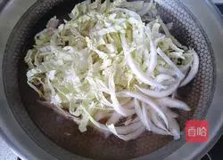 Illustration of how to make cabbage pimple soup 8