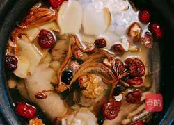 Recipe for donkey-hide gelatin southern jujube red lotus seed and yellow essence soup 7