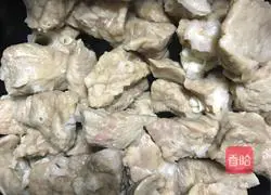 Illustration of how to make Dried Vegetable Pork Lung Soup 1