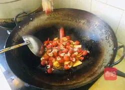 Illustration of how to make spicy crayfish 3