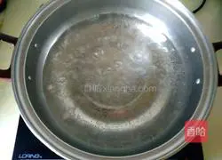 Illustration of how to make oyster, locust and radish soup 8