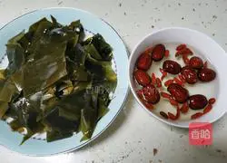 Illustration of how to make kelp and pork ribs soup 4