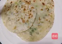 Illustration of how to make scallion pancakes for breakfast 10