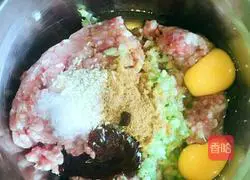 Illustration of making wonton 4