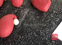 Illustrations of how Santa Claus does it 7