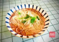 Illustration of how to make noodles in sour soup 6