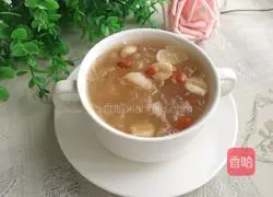 Illustration of making lotus seed, lily and tremella soup 10