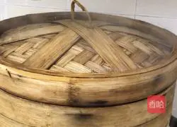 Illustration of how to make milk-flavored steamed buns 13