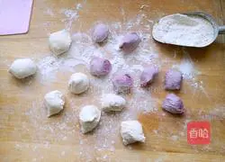 Illustration of how to make Purple Sweet Potato Blossom Steamed Buns 9