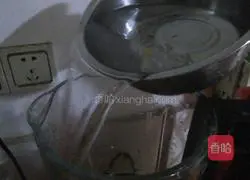 Illustration of how to make soybean milk 4