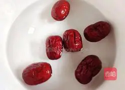 Illustration of how to make black bean and brown rice paste 3