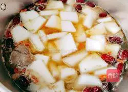 Illustration of how to make soft-shell turtle, red dates and winter melon soup 16