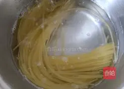 Illustration of how to make cold vegetable pasta 3