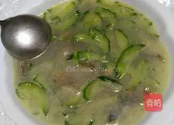  Illustration of how to make preserved egg and cucumber soup 10