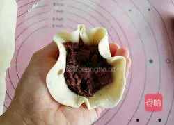 Illustration of how to make Northeastern bean buns 11