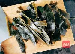 Spinach, carrot and kelp soup recipe 6