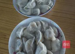 Illustration of how to make a large dumpling with meatballs 4