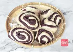 Illustration of making black rice rolls 19