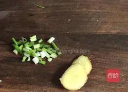 Illustration of how to make winter melon and tofu soup 5