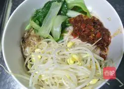 Illustration of how to make small noodles 7