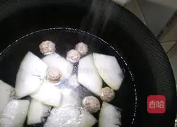 Illustration of how to make winter melon meatballs 7