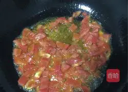 Illustration of how to make tomato and dragon fish soup 5